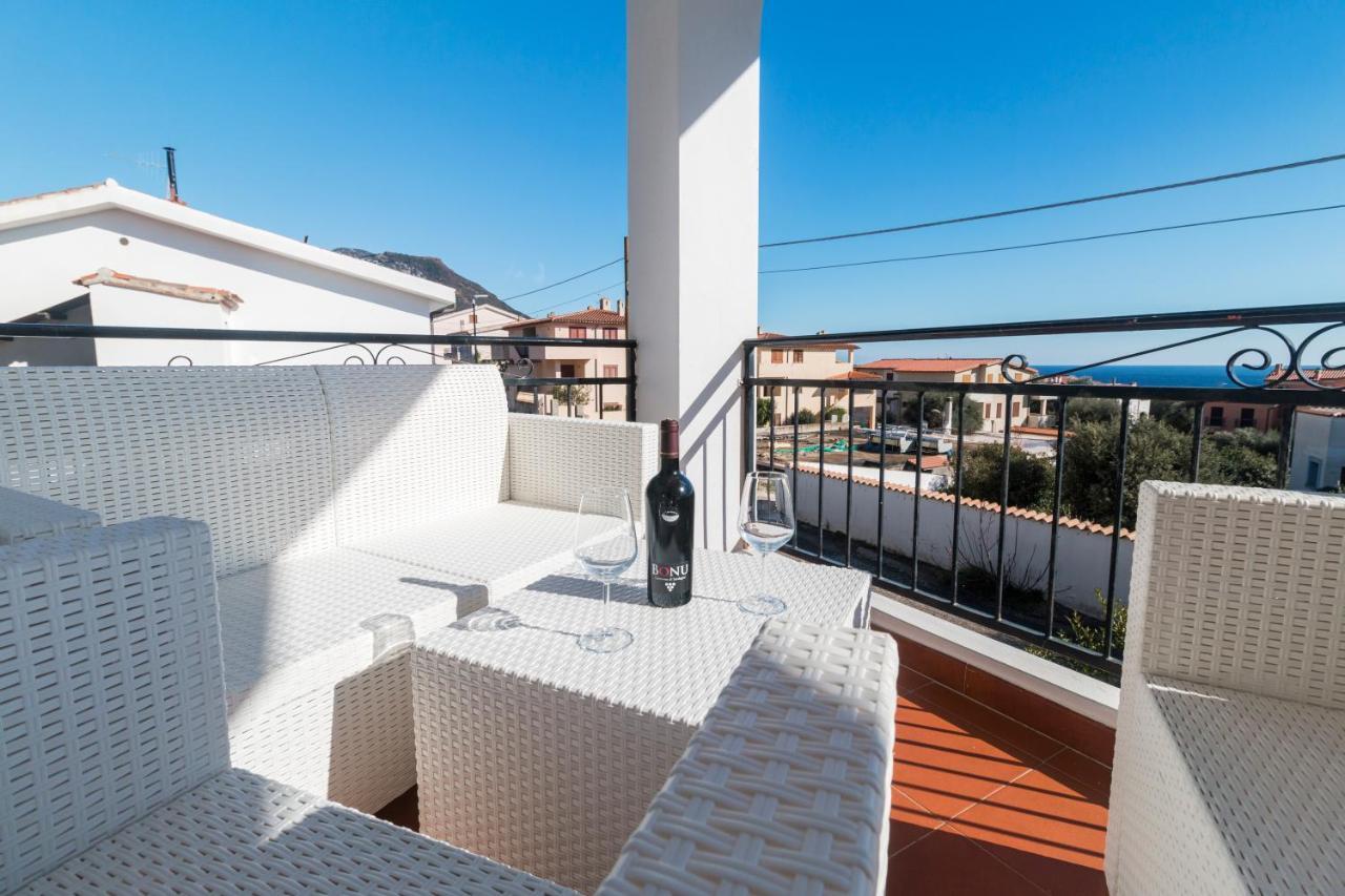 Suite Apartment La Punta Cala Gonone Exterior photo