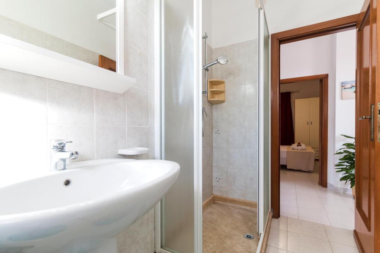 Suite Apartment La Punta Cala Gonone Exterior photo